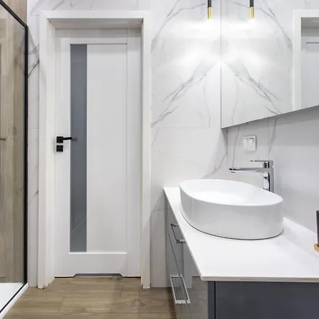 아파트 Renttogo - Bulwar Staromiejski 브로츠와프